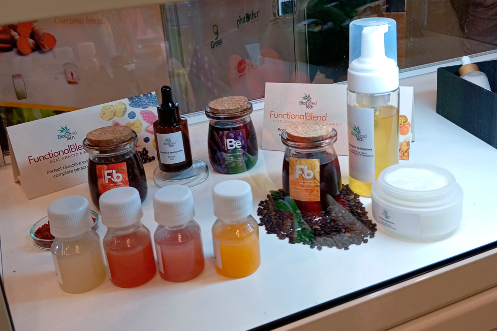 Empresas del Aburrá Sur participaron en la Feria Cosmetic 360 en París, presentando su portafolio BIO-IN de ingredientes naturales.