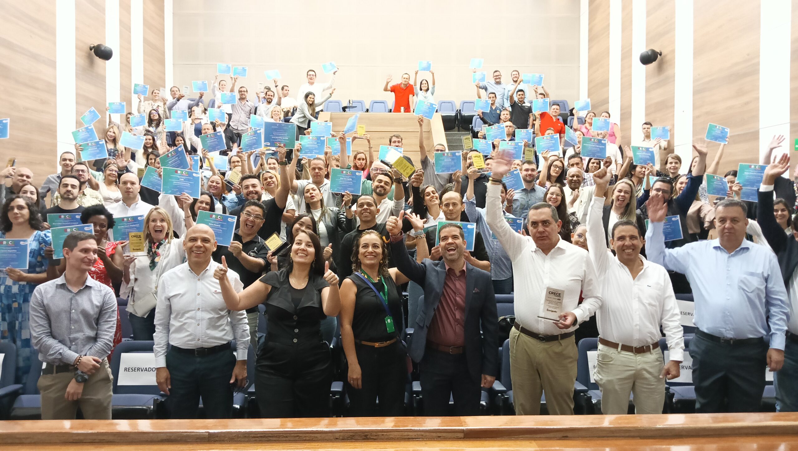 23 empresas fueron premiadas con incentivos en especie valorados en $15 millones cada uno, como parte del programa “Crece: Ecosistema Empresarial”